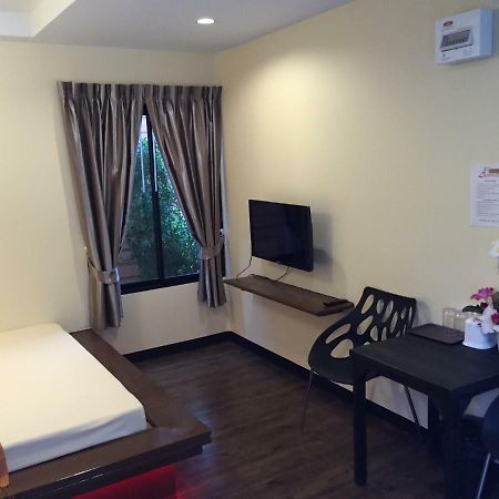 Angie Resort At Sapan Mai Bangkok Kültér fotó